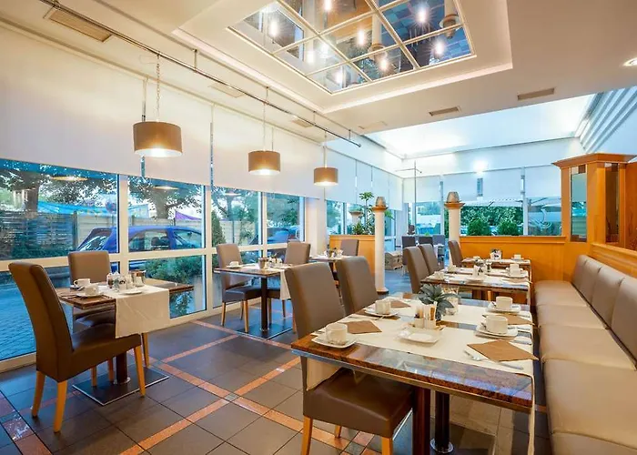 Qu Hotel, Trademark Collection By Wyndham ホテル 4*