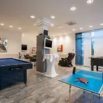 Qu Hotel, Trademark Collection By Wyndham Ξενοδοχείο