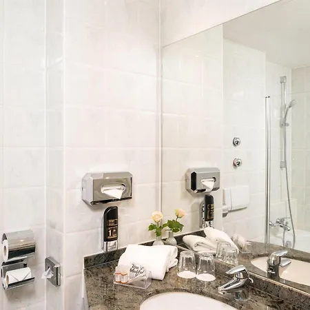 Qu Hotel, Trademark Collection By Wyndham Ξενοδοχείο Aψβούργη