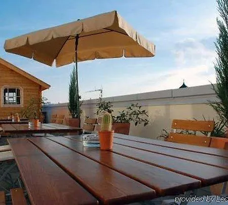 Qu Hotel, Trademark Collection By Wyndham 4*