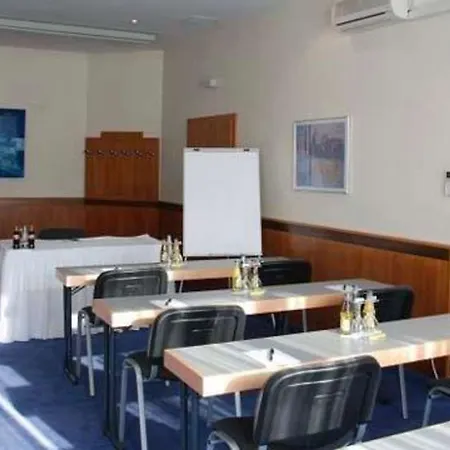 Qu Hotel